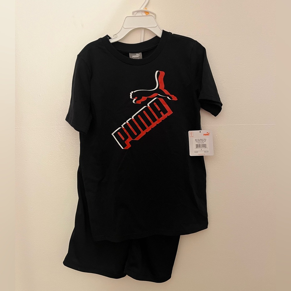 BNWT PUMA Matching short set